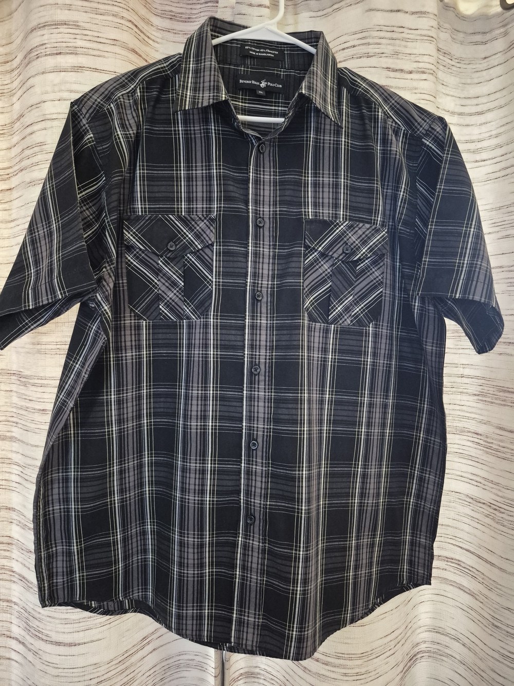 Beverly Hills Polo Club Black and Gray Plaid Short-Sleeve Button-Down